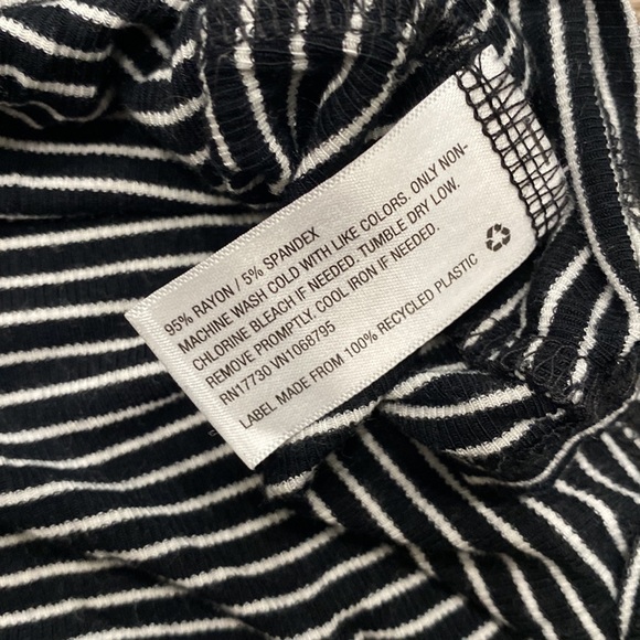 A new day • medium shirt bundle - Picture 5 of 14